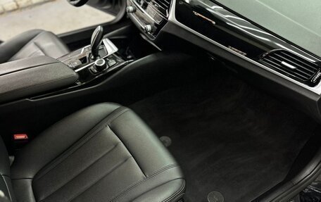 BMW 5 серия, 2019 год, 2 250 000 рублей, 34 фотография