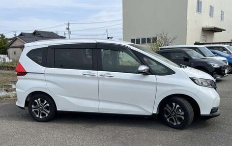 Honda Freed II, 2022 год, 1 476 000 рублей, 4 фотография