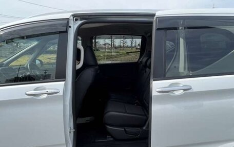 Honda Freed II, 2022 год, 1 476 000 рублей, 16 фотография
