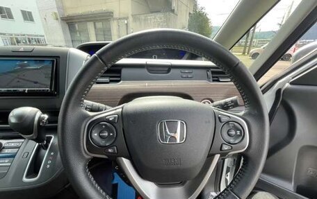 Honda Freed II, 2022 год, 1 476 000 рублей, 10 фотография