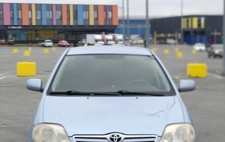 Toyota Corolla, 2004 год, 650 000 рублей, 1 фотография