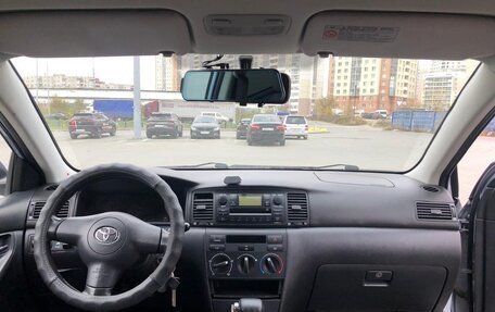 Toyota Corolla, 2004 год, 650 000 рублей, 10 фотография