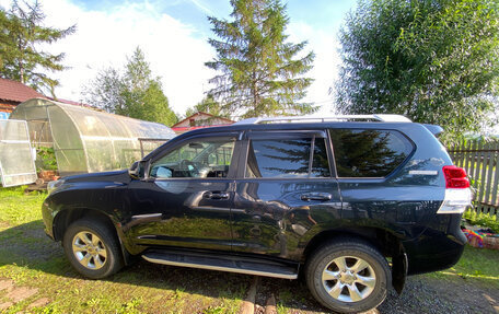 Toyota Land Cruiser Prado 150 рестайлинг 2, 2012 год, 3 300 000 рублей, 28 фотография
