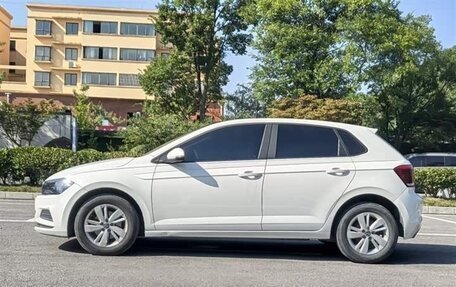 Volkswagen Polo, 2021 год, 990 007 рублей, 4 фотография