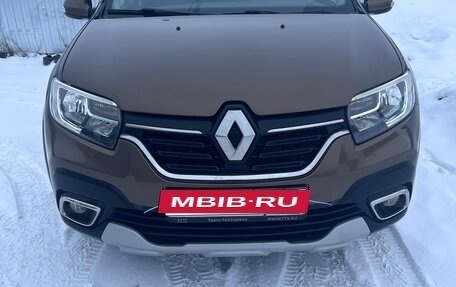 Renault Sandero II рестайлинг, 2020 год, 1 100 000 рублей, 2 фотография