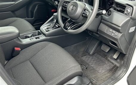 Honda Vezel, 2022 год, 1 698 000 рублей, 13 фотография