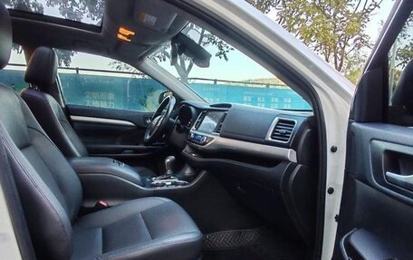 Toyota Highlander III, 2021 год, 2 620 000 рублей, 12 фотография