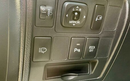 Toyota Land Cruiser 200, 2007 год, 2 999 000 рублей, 16 фотография