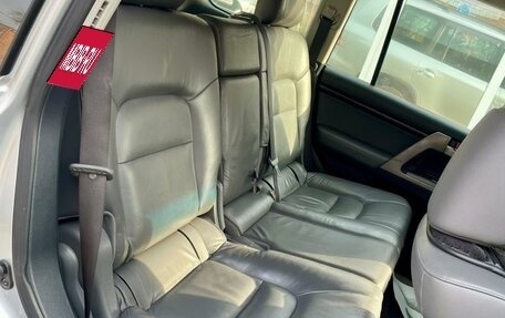 Toyota Land Cruiser 200, 2007 год, 2 999 000 рублей, 23 фотография