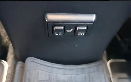 Toyota RAV4, 2014 год, 2 000 000 рублей, 5 фотография