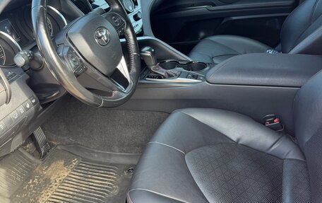 Toyota Camry, 2021 год, 3 500 000 рублей, 5 фотография