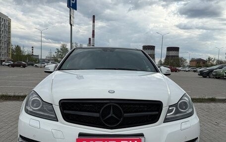 Mercedes-Benz C-Класс, 2012 год, 1 650 000 рублей, 2 фотография