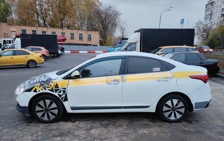 Hyundai Solaris II рестайлинг, 2018 год, 760 000 рублей, 2 фотография