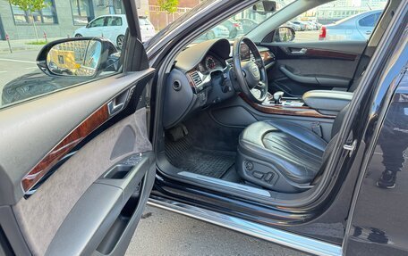 Audi A8, 2011 год, 1 850 000 рублей, 10 фотография