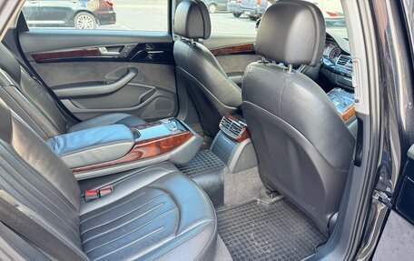 Audi A8, 2011 год, 1 850 000 рублей, 12 фотография