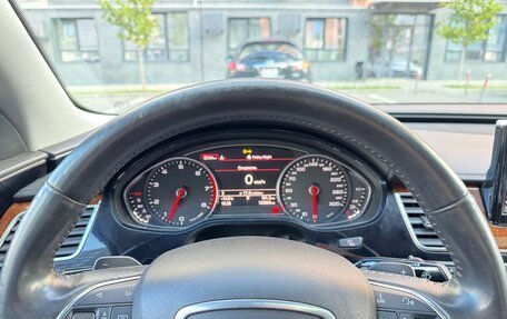 Audi A8, 2011 год, 1 850 000 рублей, 18 фотография