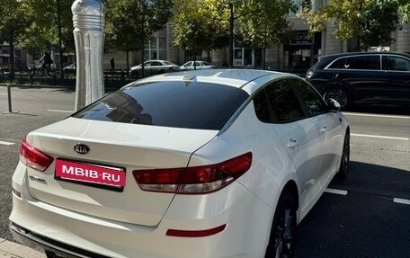 KIA Optima IV, 2019 год, 2 000 000 рублей, 2 фотография