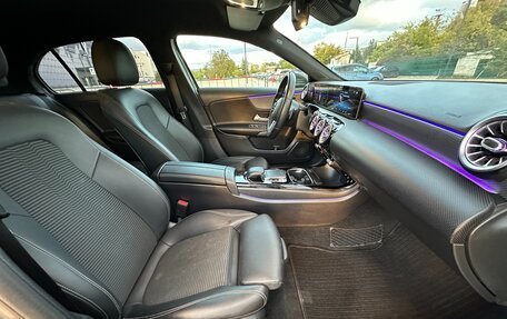 Mercedes-Benz A-Класс, 2019 год, 2 347 000 рублей, 22 фотография