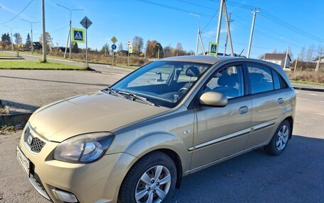 KIA Rio II, 2011 год, 660 000 рублей, 1 фотография