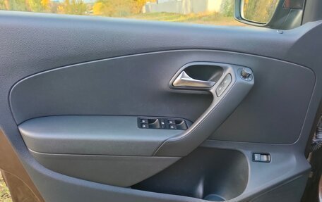 Volkswagen Polo VI (EU Market), 2017 год, 1 275 000 рублей, 11 фотография