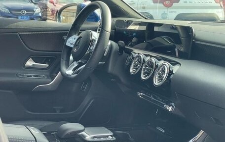 Mercedes-Benz A-Класс, 2021 год, 1 890 000 рублей, 13 фотография