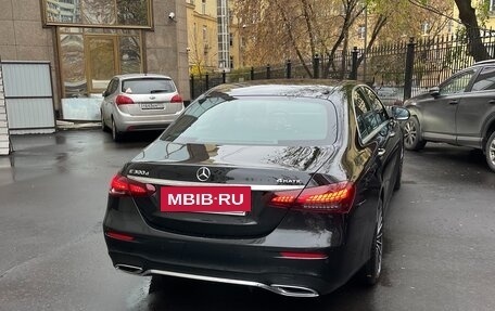 Mercedes-Benz E-Класс, 2021 год, 5 500 000 рублей, 4 фотография