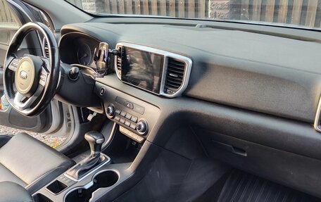 KIA Sportage IV рестайлинг, 2020 год, 2 570 000 рублей, 17 фотография
