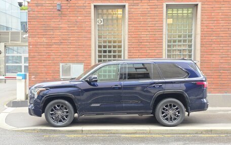 Toyota Sequoia, 2023 год, 9 999 999 рублей, 2 фотография