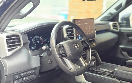 Toyota Sequoia, 2023 год, 9 999 999 рублей, 7 фотография