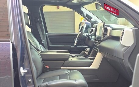 Toyota Sequoia, 2023 год, 9 999 999 рублей, 11 фотография