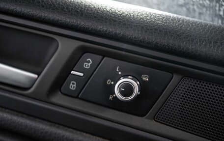 Volkswagen Touareg III, 2010 год, 1 650 000 рублей, 15 фотография