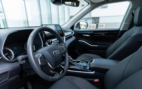Toyota Highlander, 2025 год, 6 870 000 рублей, 14 фотография