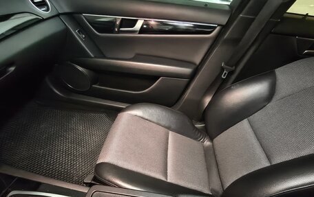 Mercedes-Benz C-Класс, 2011 год, 1 450 000 рублей, 1 фотография