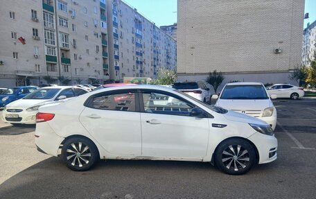 KIA Rio III рестайлинг, 2015 год, 550 000 рублей, 3 фотография