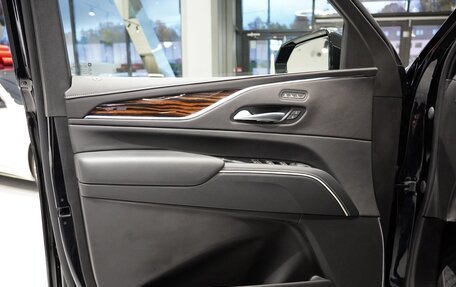 Cadillac Escalade V, 2023 год, 12 800 000 рублей, 9 фотография