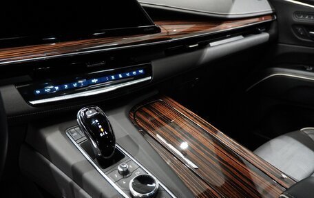 Cadillac Escalade V, 2023 год, 12 800 000 рублей, 10 фотография