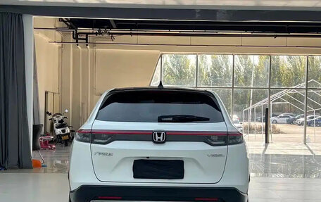 Honda Vezel, 2023 год, 1 650 000 рублей, 6 фотография