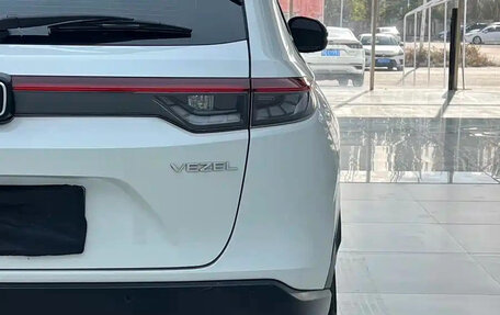 Honda Vezel, 2023 год, 1 650 000 рублей, 8 фотография