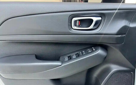 Honda Vezel, 2023 год, 1 650 000 рублей, 18 фотография