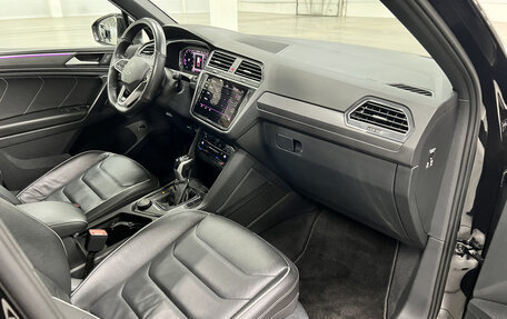 Volkswagen Tiguan II, 2021 год, 4 049 000 рублей, 13 фотография