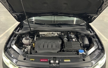 Volkswagen Tiguan II, 2021 год, 4 049 000 рублей, 11 фотография