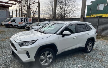 Toyota RAV4, 2020 год, 2 900 000 рублей, 1 фотография