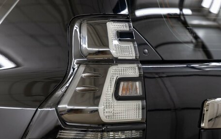 Toyota Land Cruiser Prado 150 рестайлинг 2, 2020 год, 5 670 000 рублей, 11 фотография
