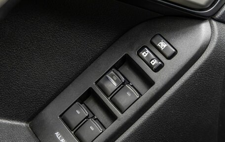 Toyota Land Cruiser Prado 150 рестайлинг 2, 2020 год, 5 670 000 рублей, 16 фотография