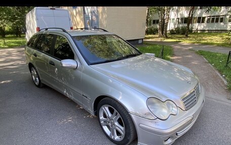 Mercedes-Benz C-Класс, 2004 год, 450 000 рублей, 2 фотография