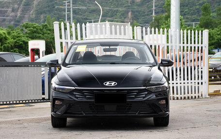 Hyundai Elantra, 2025 год, 1 940 000 рублей, 2 фотография