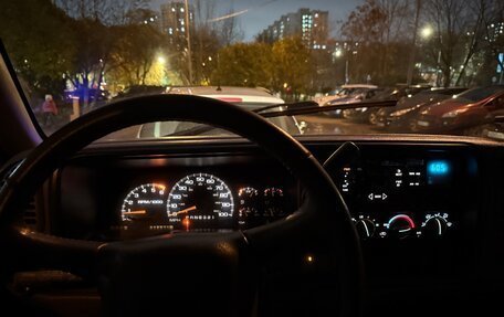 Chevrolet Suburban VIII, 1996 год, 1 150 000 рублей, 19 фотография