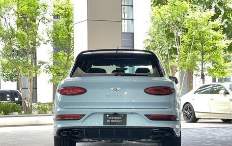 Bentley Bentayga I, 2025 год, 25 000 000 рублей, 4 фотография