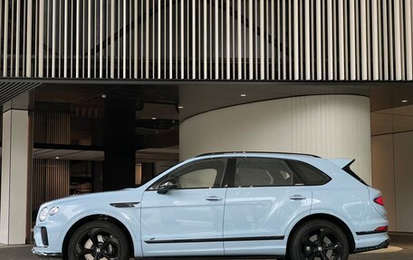 Bentley Bentayga I, 2025 год, 25 000 000 рублей, 3 фотография