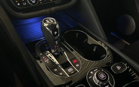 Bentley Bentayga I, 2025 год, 25 000 000 рублей, 18 фотография